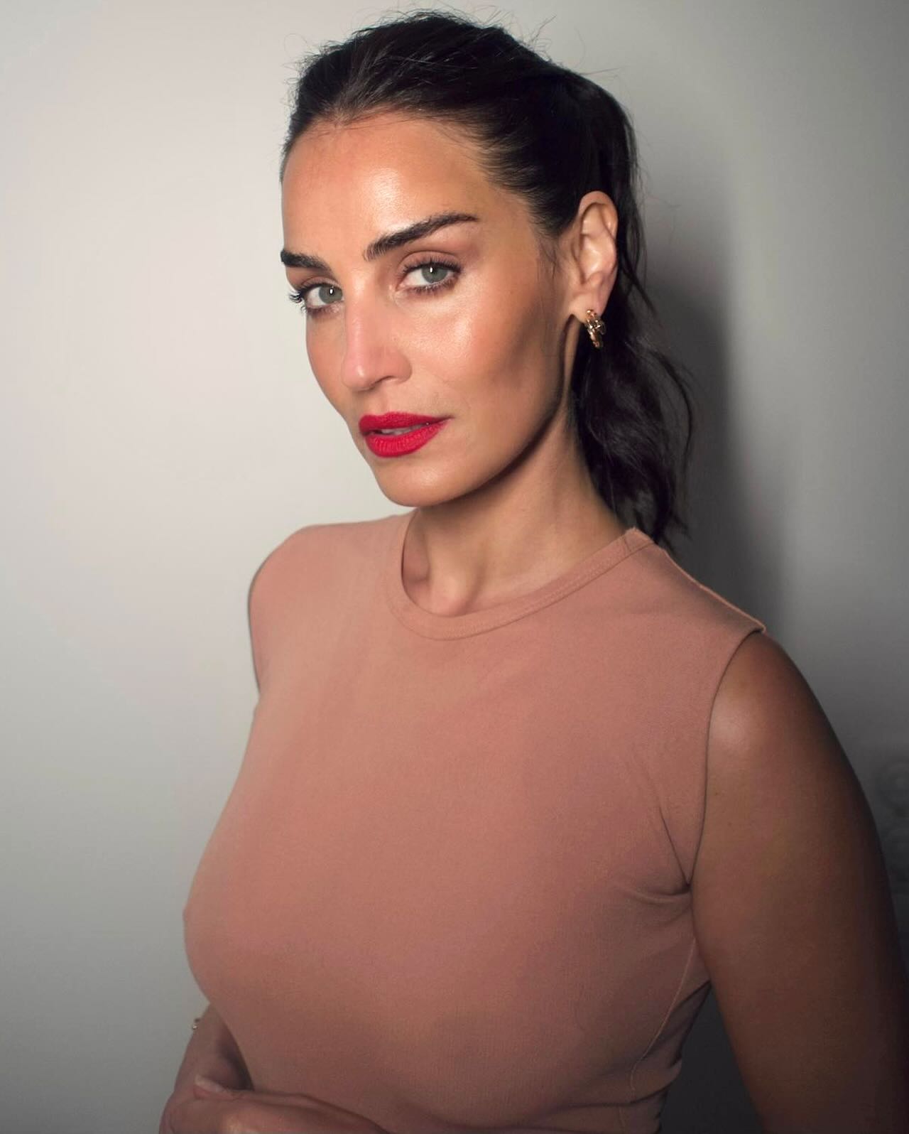 Lara Wolf Shines In Glam Session For Cannes 2025 Actress Lara Wolf dazzles with stunning makeup artistry in preparation for Cannes 2025.