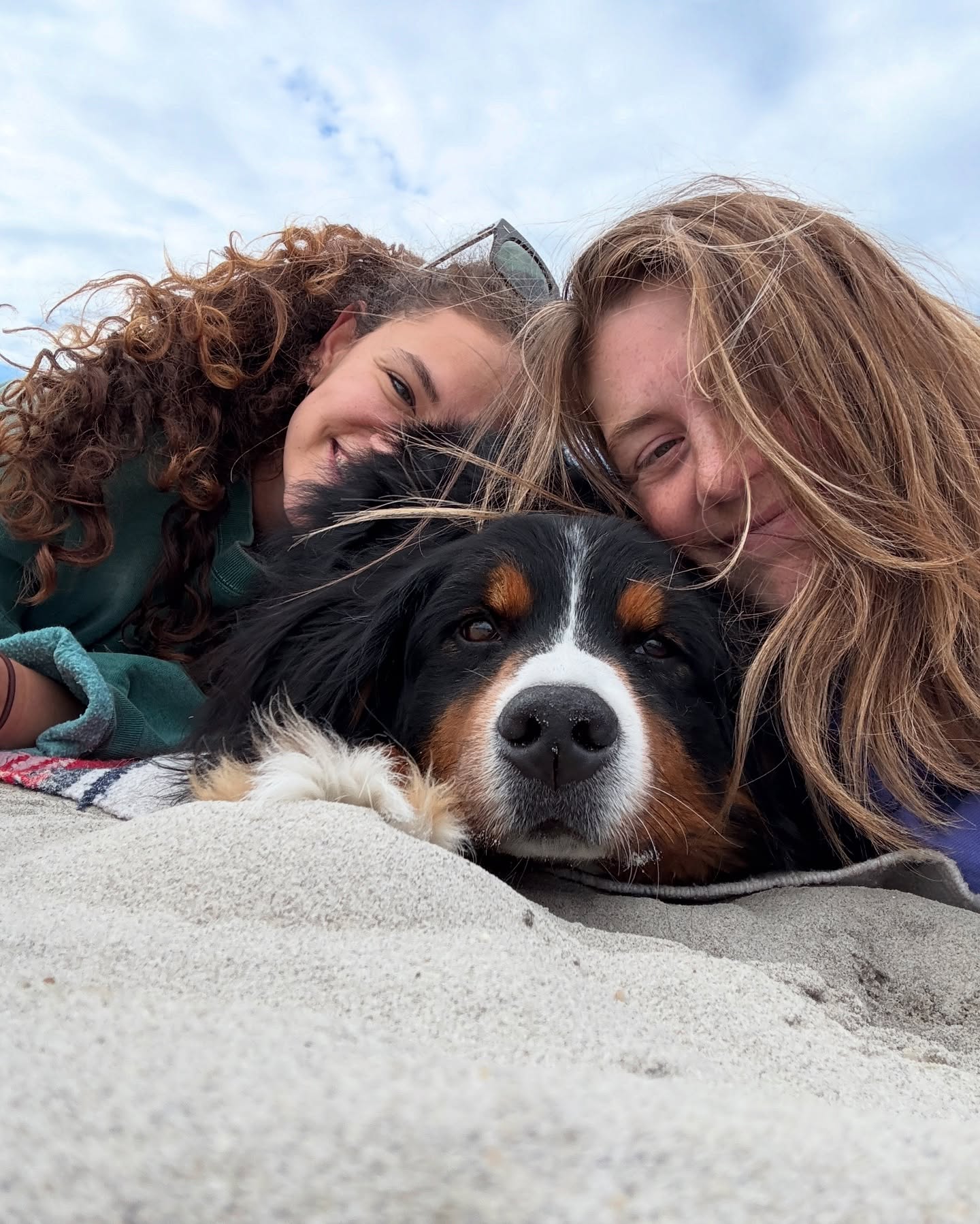 Laura Dreyfuss Bids Farewell To Her Beloved Banjo