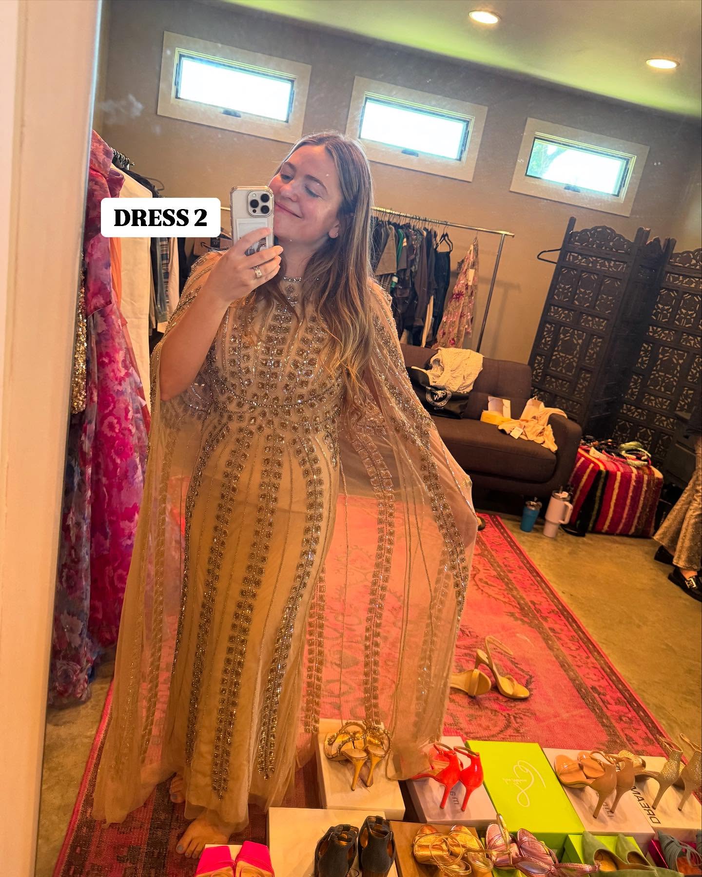 Leanna Crawford Shines At Klovefana Awards Fitting