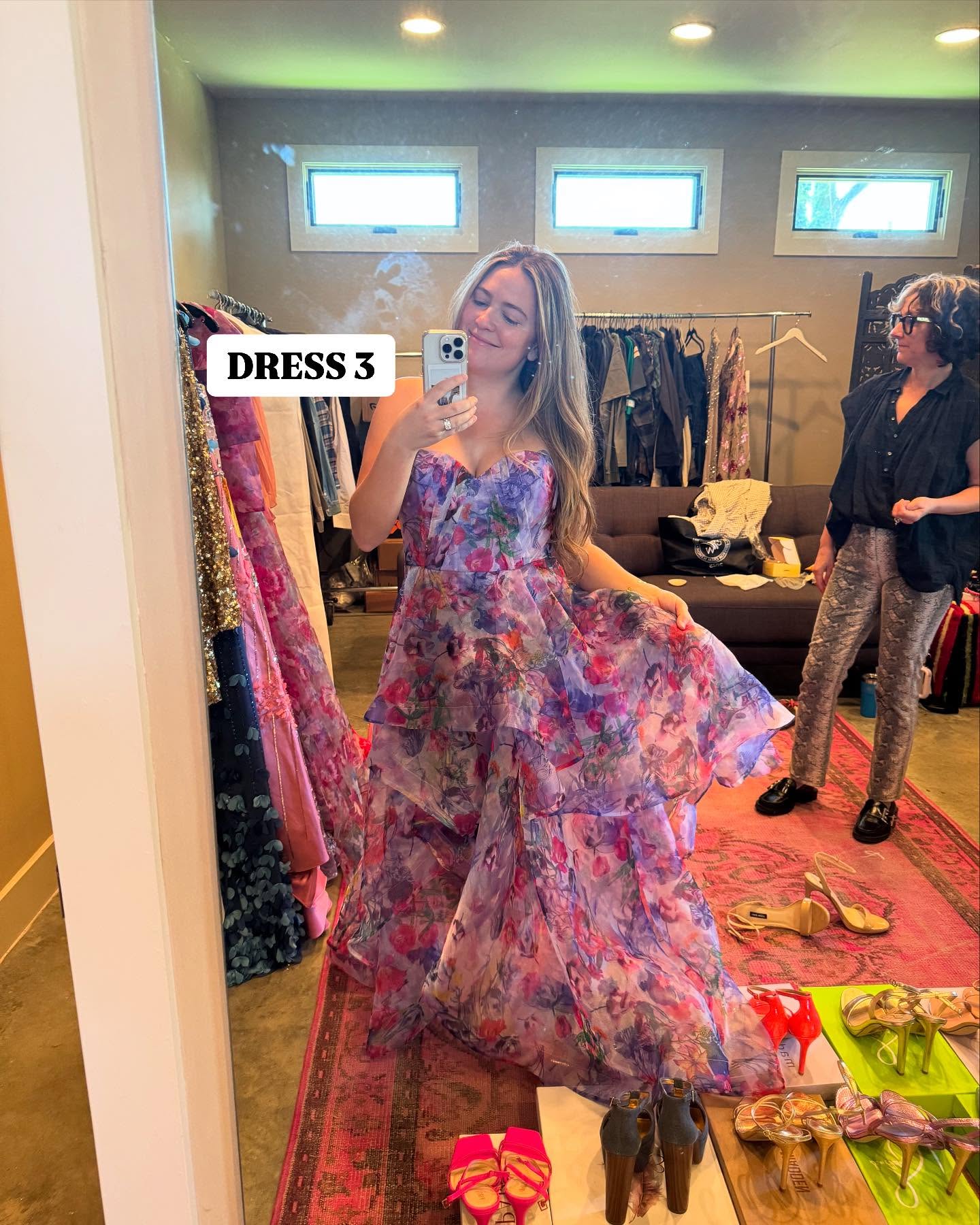 Leanna Crawford Shines At Klovefana Awards Fitting