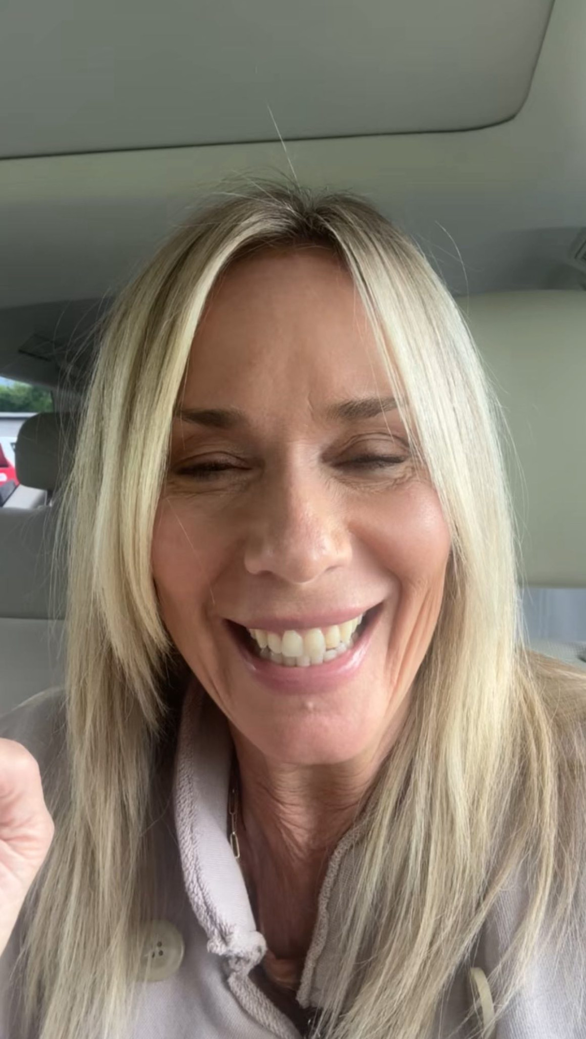 Leanne Morgan Mother’s Day Giveaway Celebrate a joyful weekend with Leanne Morgan contest inviting all mamas to share laughs.