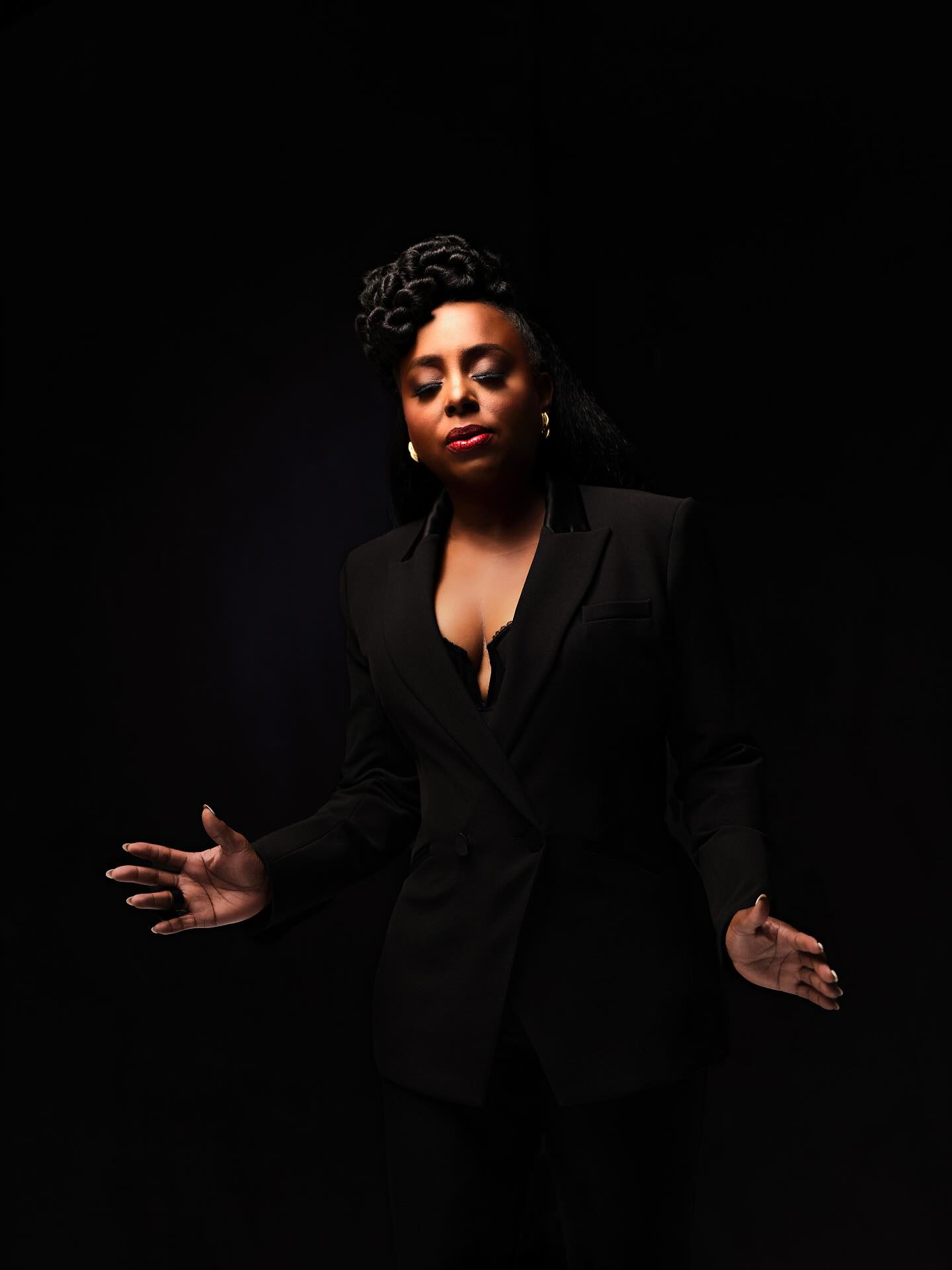 Ledisi debuts her new single and tour set as she strives to carve out a lasting legacy!!!