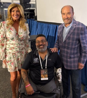 Country icon salutes injured heroes with uplifting set during North Carolina winery gala!