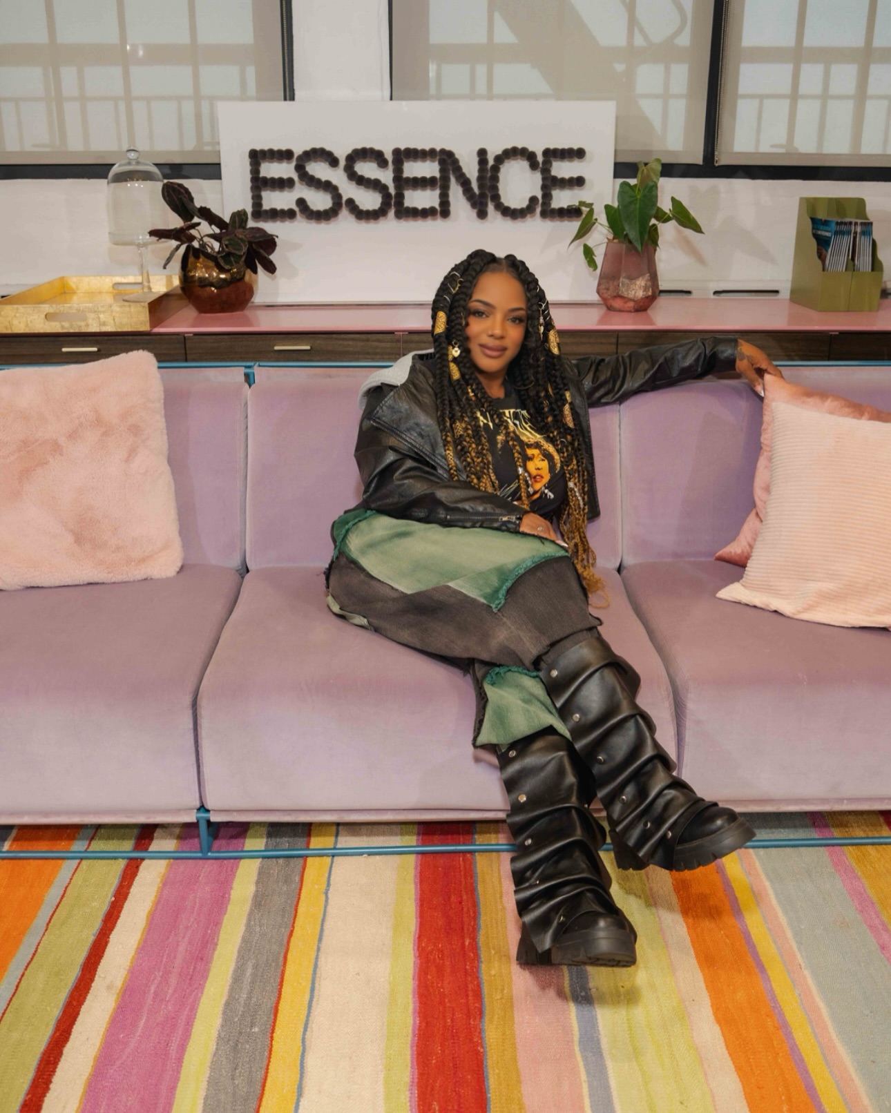 Leela James Shines At Essence Super Lounge Leela James dazzles at Super Lounge during Essence visit, showing timely flair with verve!