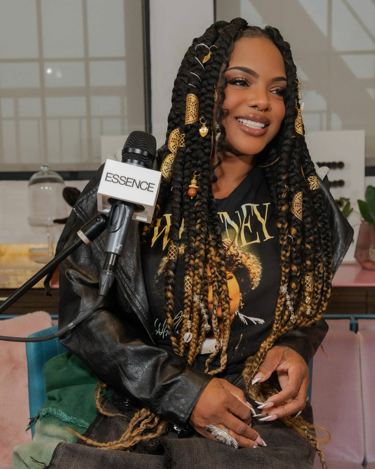 Leela James Shines At Essence Super Lounge