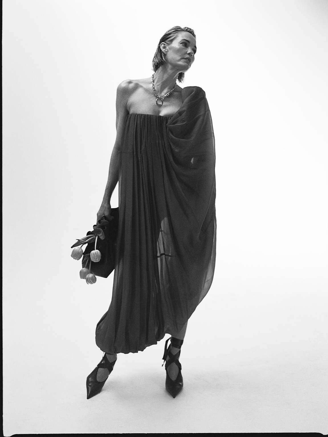 Leslie Bibb Elevates Editorial Style In Latest Shoot