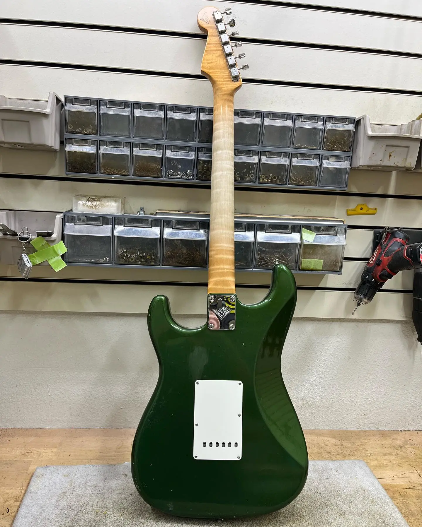 Levi Perry Unveils Sherwood Green Metallic Strat