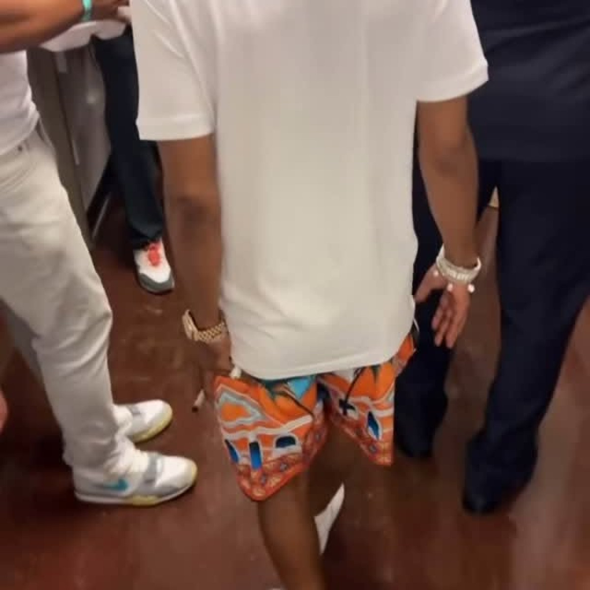 Lil Duval’s Dallas Morning Stretch Revelation Comedy star Lil Duval shares his key recovery secrets after an unforgettable Dallas night!