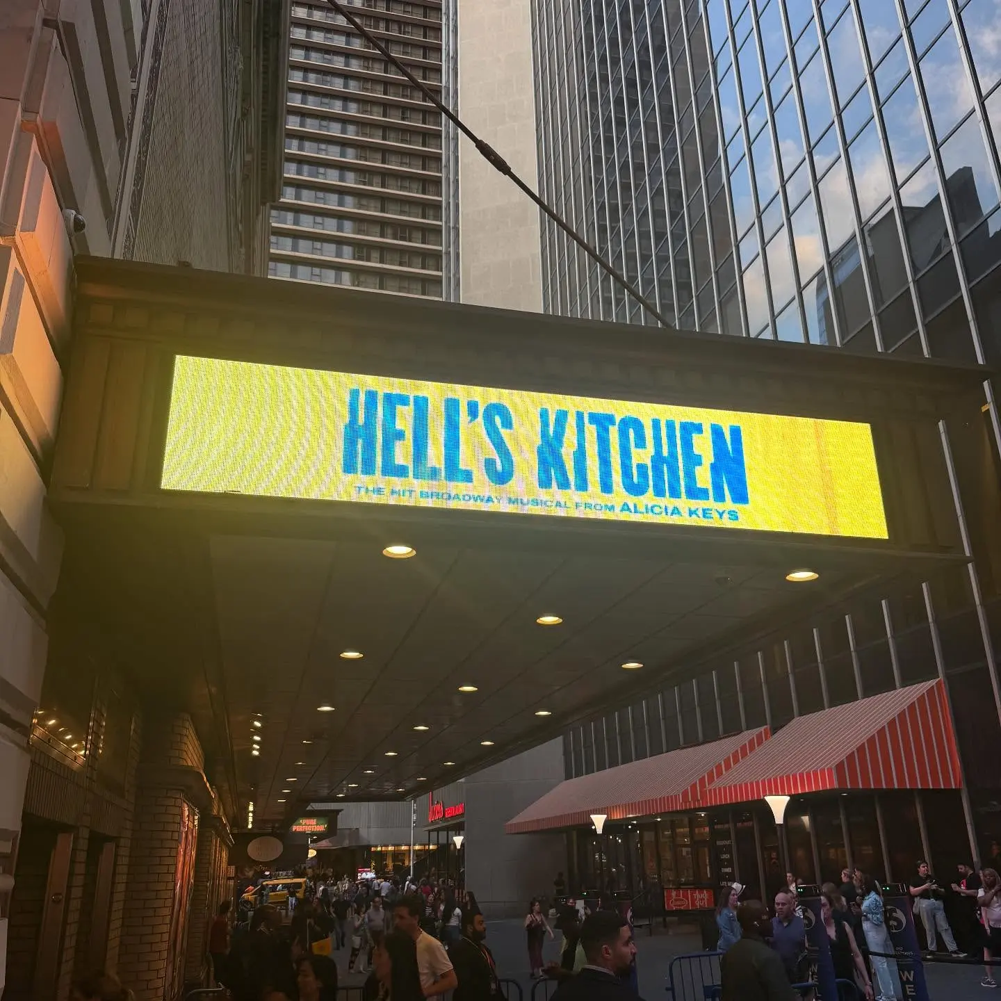 Lil Rel Howery Raves About Hell’s Kitchen on Broadway