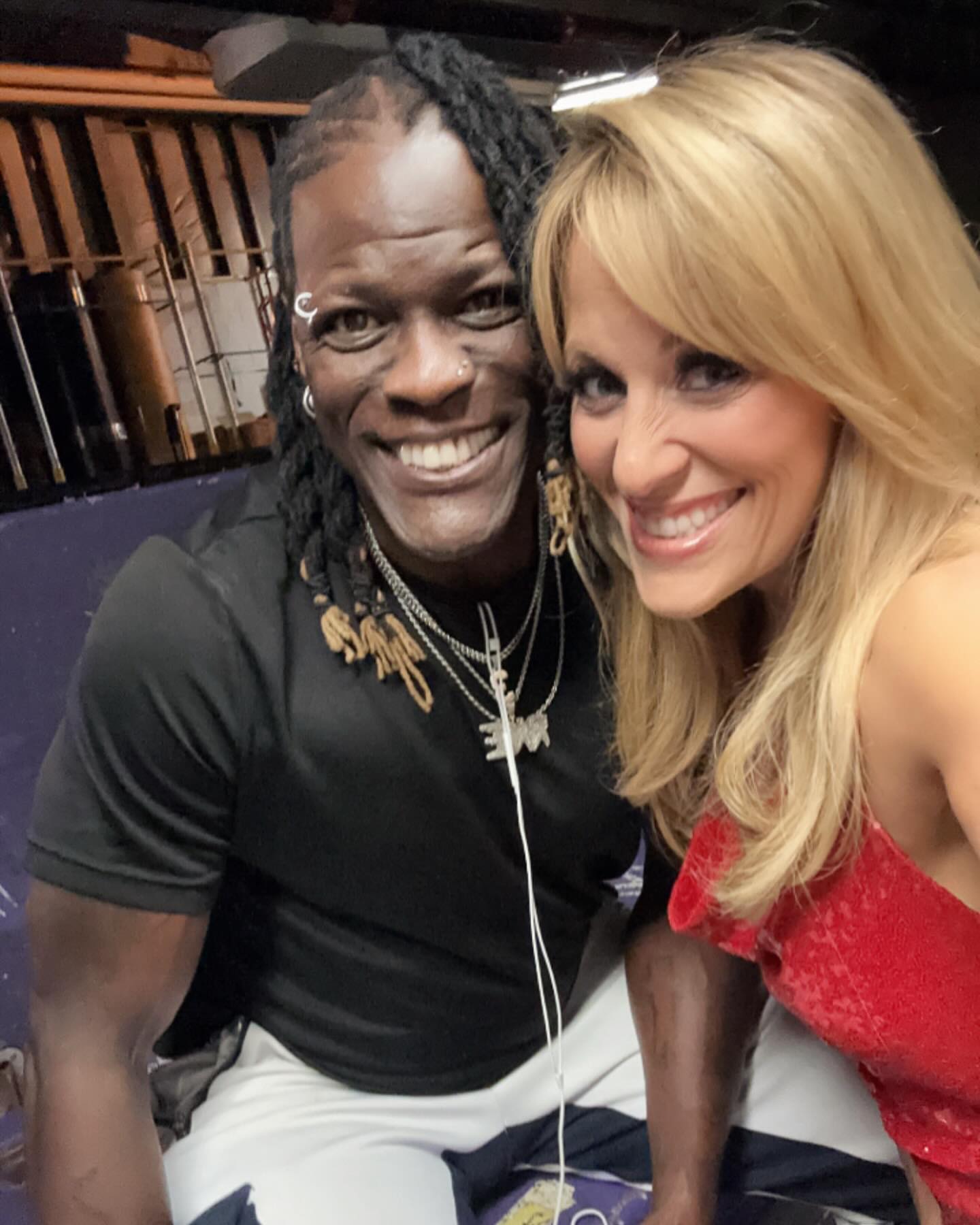 Lilian Garcia to Introduce R-Truth vs. John Cena on SNME WWE announcer Lilian Garcia reunites with R-Truth this Saturday in Tampa's live SNME ring.