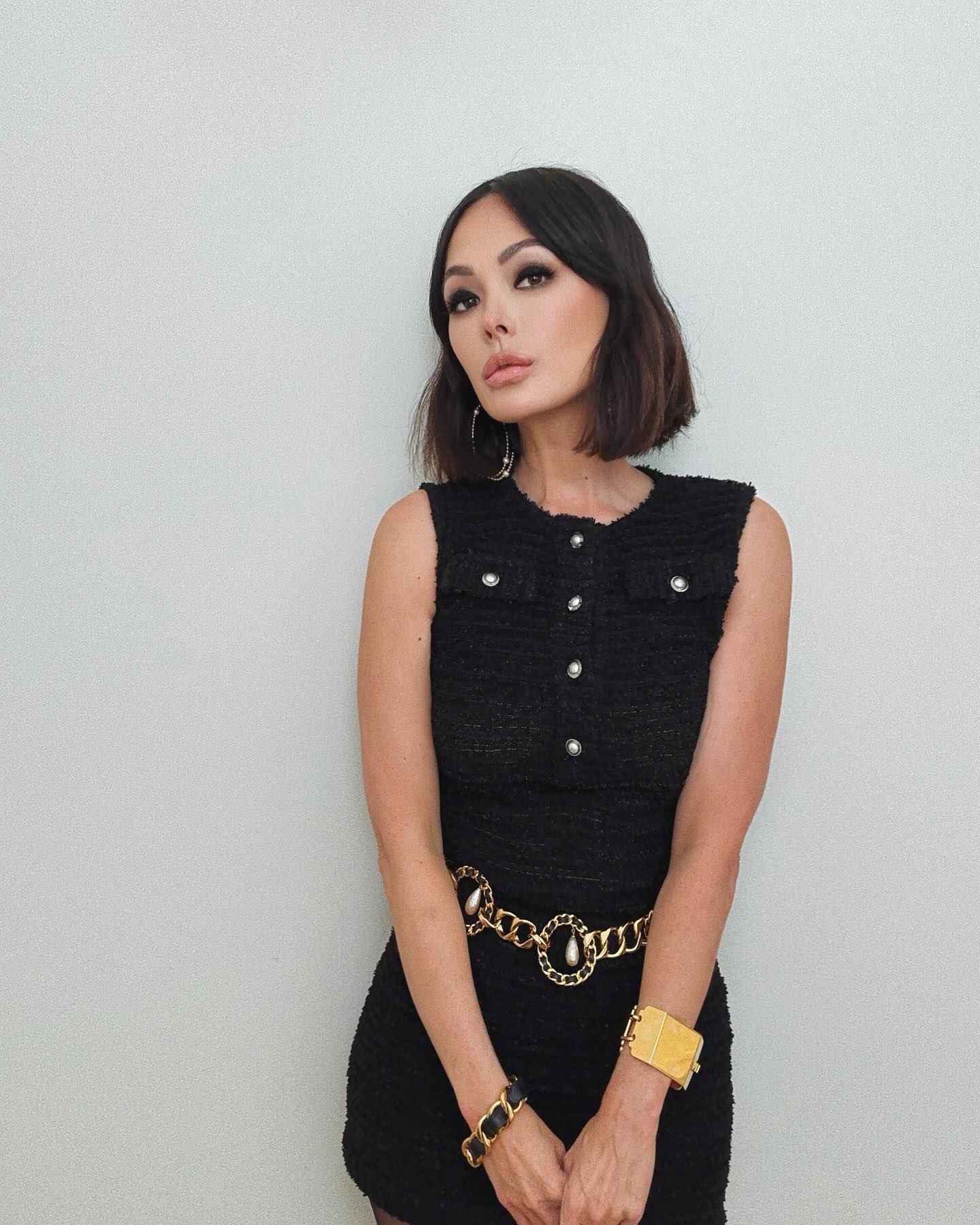 Lindsay Price Embraces Chic Chanel Style Celebrity styling meets Chanel chic with face art by Vittorio Masecchia, via Janet Mandell At Its Best