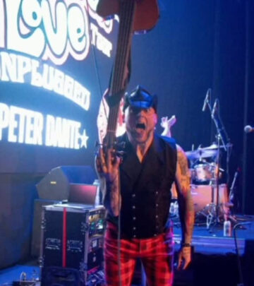 Epic live moments captured on stage with Peter Dante melding varied sounds and pure energy.