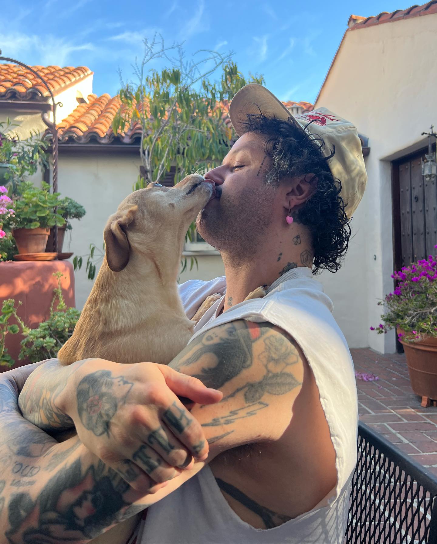 LovelyTheBand Unveils 'Heart Beats Better' Single