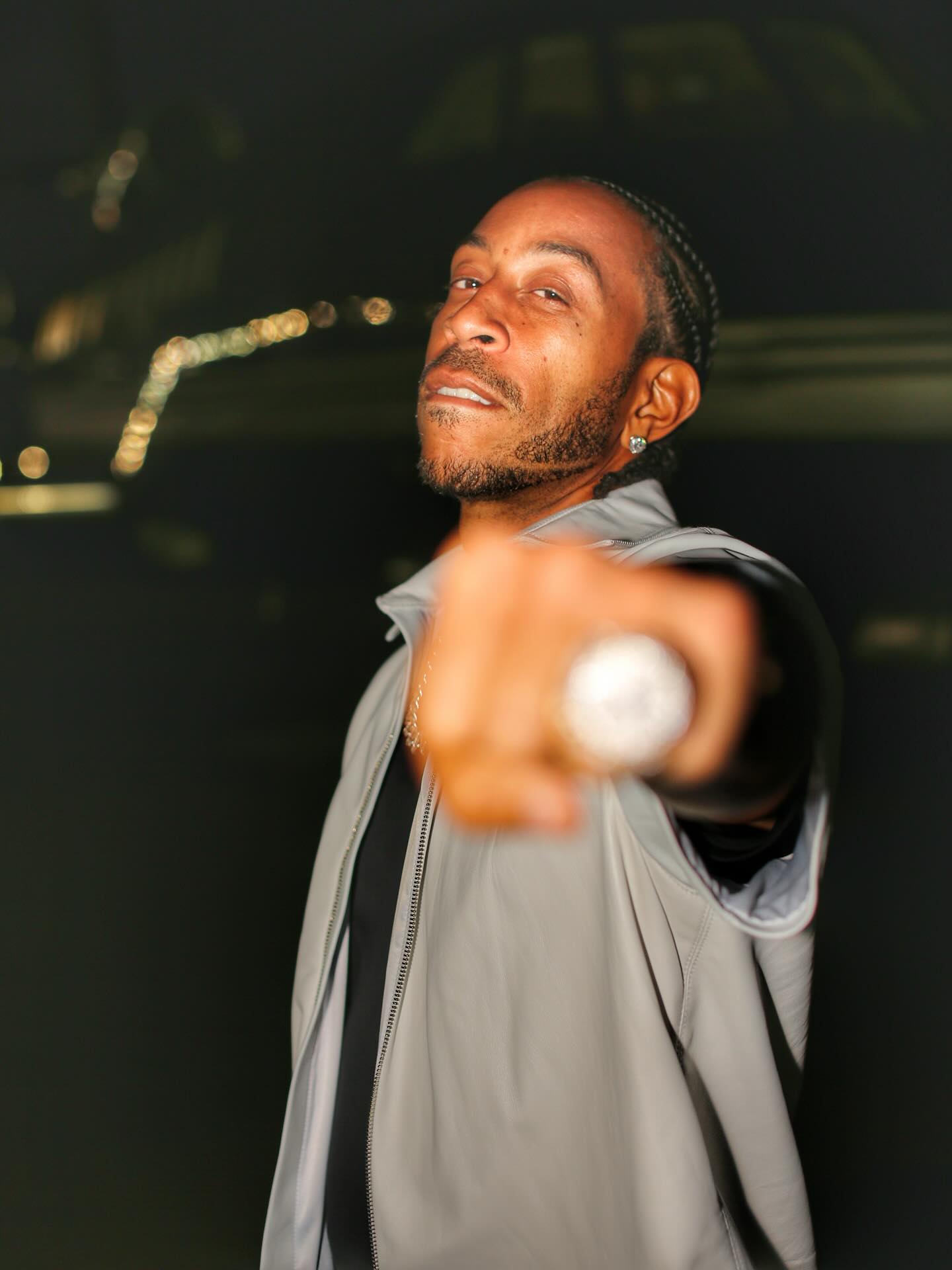 Ludacris Celebrates Cinco De Mayo With Style Rapper Ludacris rings in Cinco De Mayo with spirited vibes, festive drinks if mood is lit.