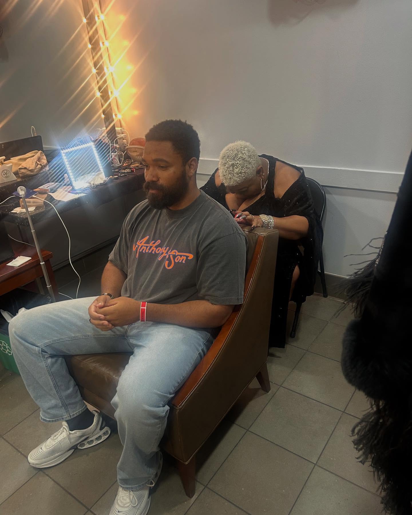 Luenell In Apollo Dressing Room With Jordan The Stallion