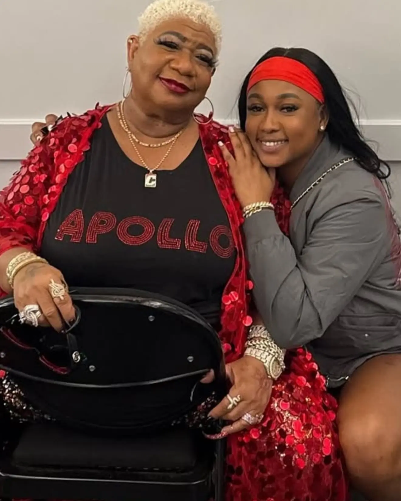 Luenell Unveils Lue-Boos at Sold-Out Apollo Encore Comedian returns to Harlem’s Apollo with her own dance troupe to spice up her sold-out show