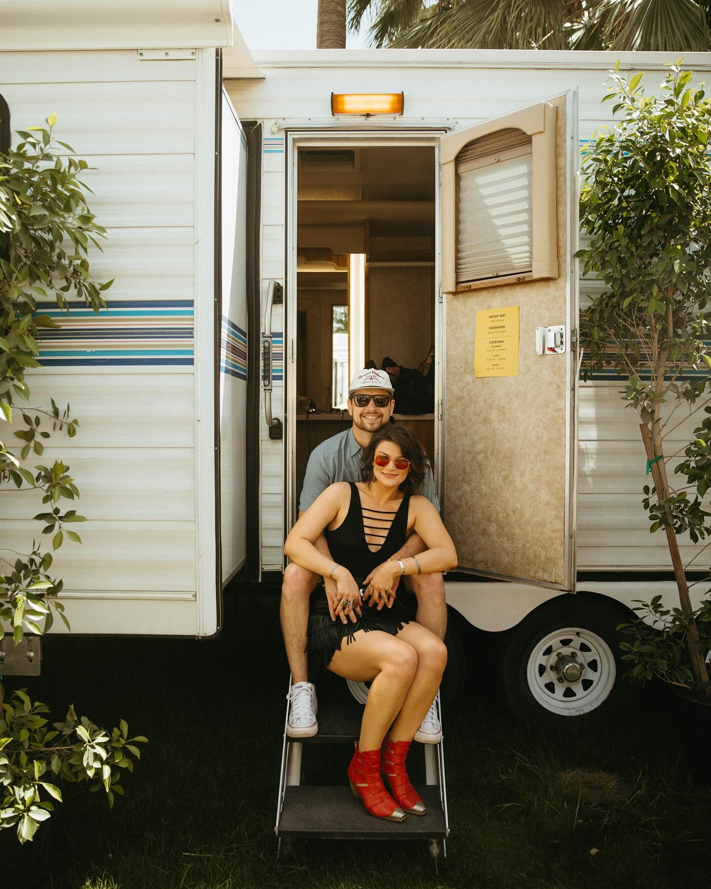 Mae Estes Teases New Single 'Mr. Fix It' Ahead of Release