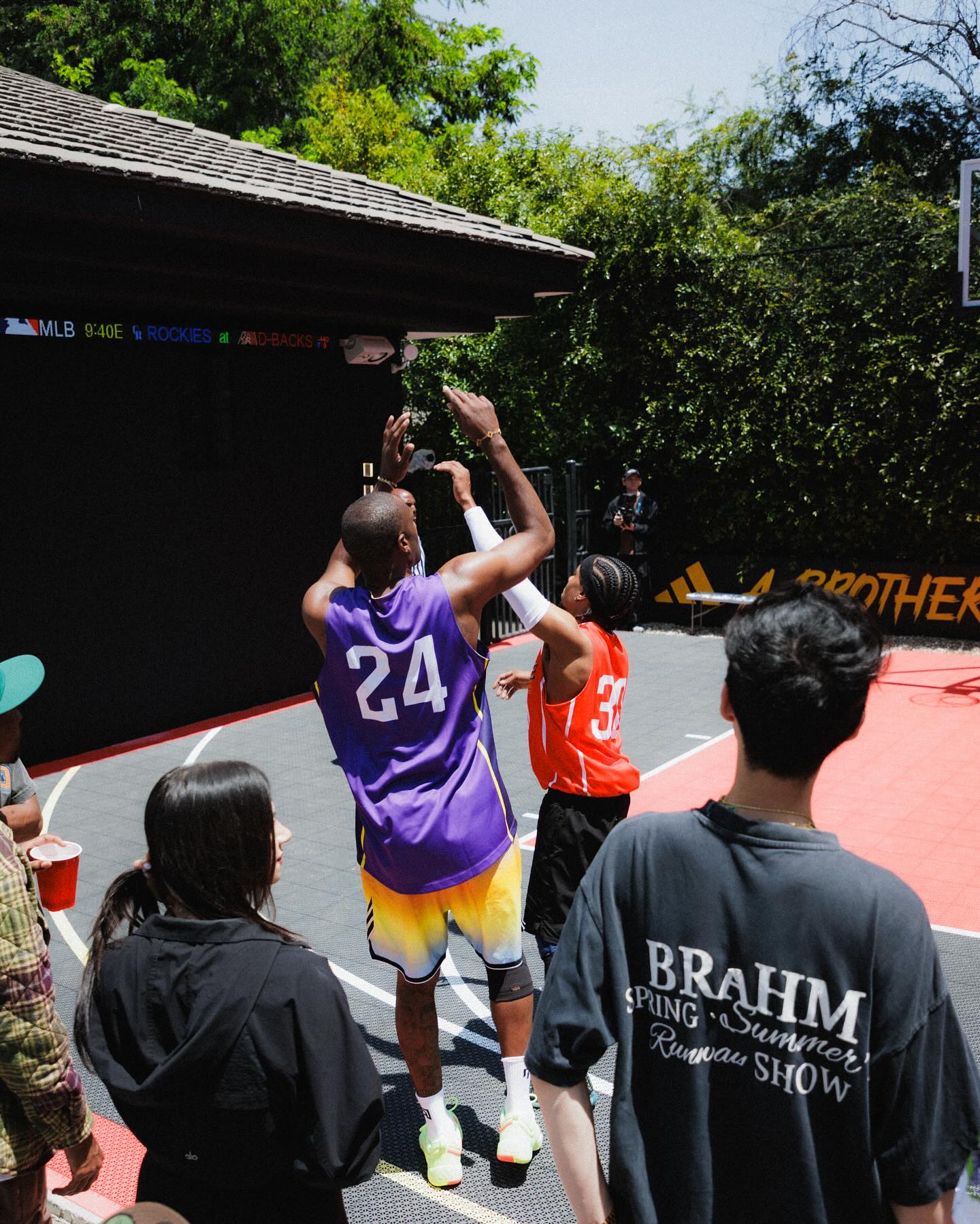 Maestro Harrell Leads Battle Mode 2v2 Red Team