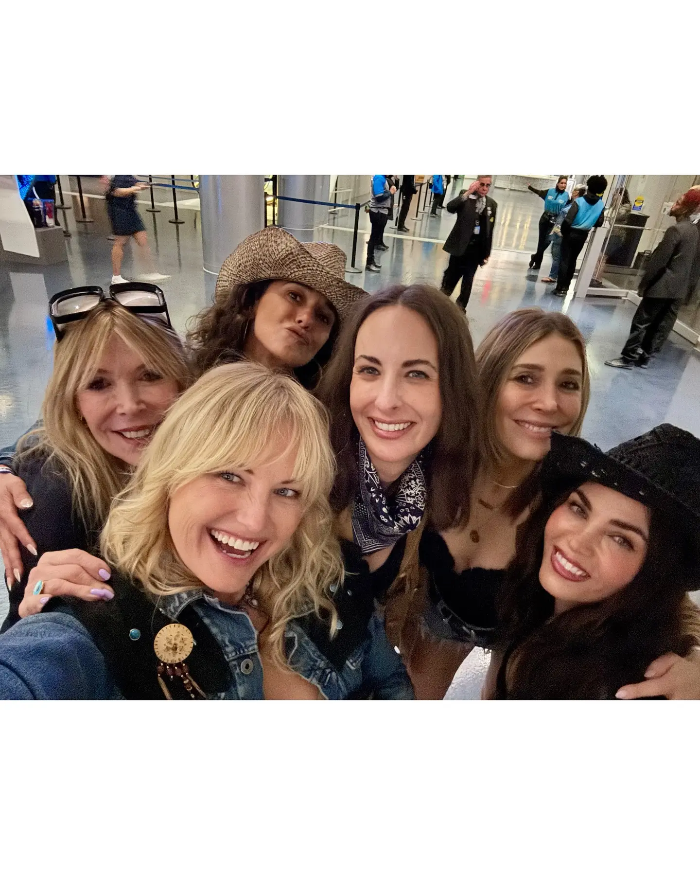Malin Akerman Aids LA Wildfire Families