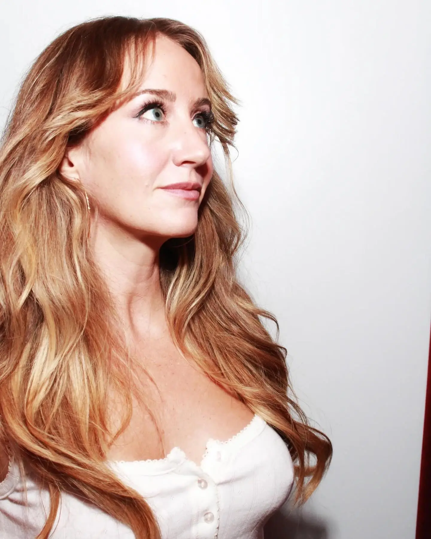 Margo Price Debuts Latin Tattoo at Skinny Dennis