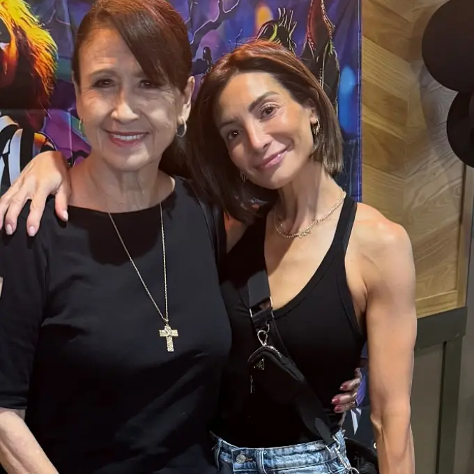 Mario Lopez Celebrates Family On Mother's Day