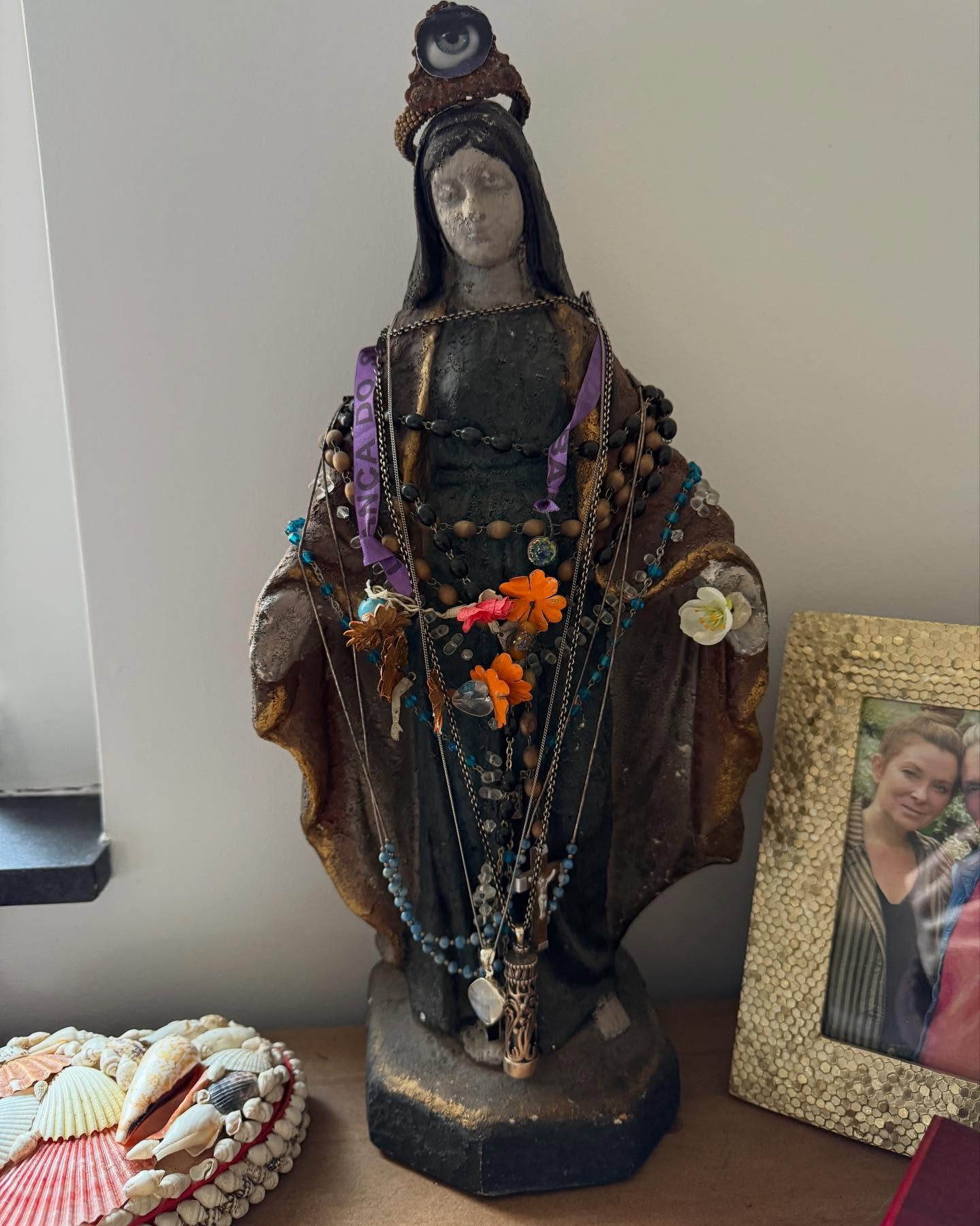 A tribute to the quiet care of compassionate souls, symbolized by Mary, a timeless muse!