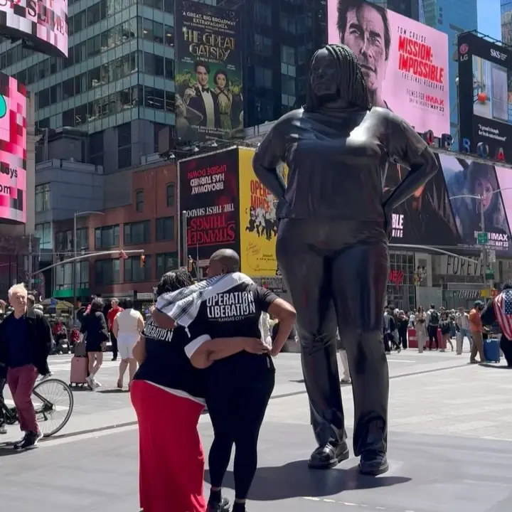 Mashonda Spotlights Thomas J. Price’s Times Square Sculpture