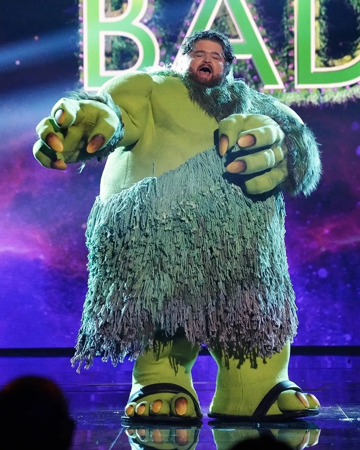 Masked Singer Finale Sparks Celebrity Cheers Fox Season Finale thrills devoted fans tonight as celebrated Jorge Garcia cheers finalists.