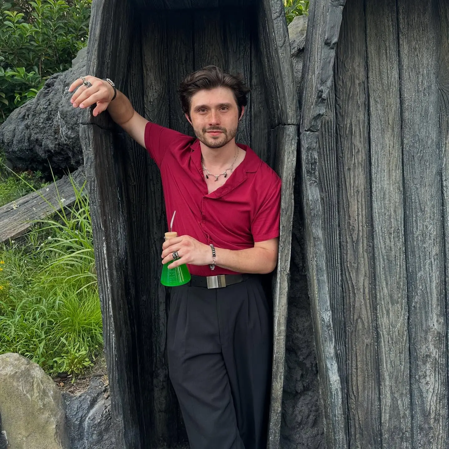 Actor Steps Into Vampire Legend for a Thrilling Night in Orlando’s Newest Theme Park Magic