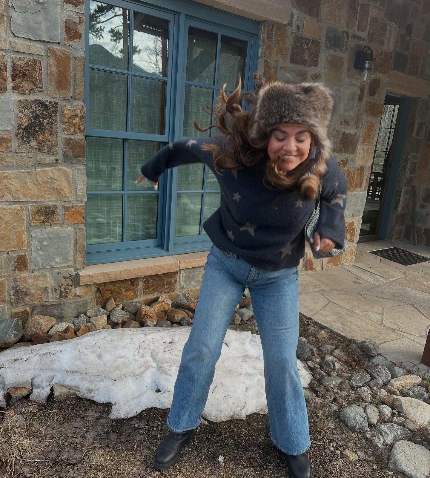 Mayan Lopez Embraces Mountain Vibes