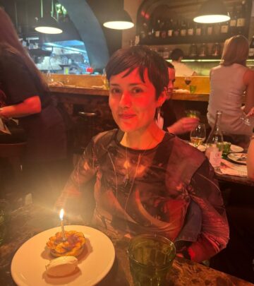 Megan Boone in Barcelona, grateful for a spontaneous friend meetup that lit up her day!!!!