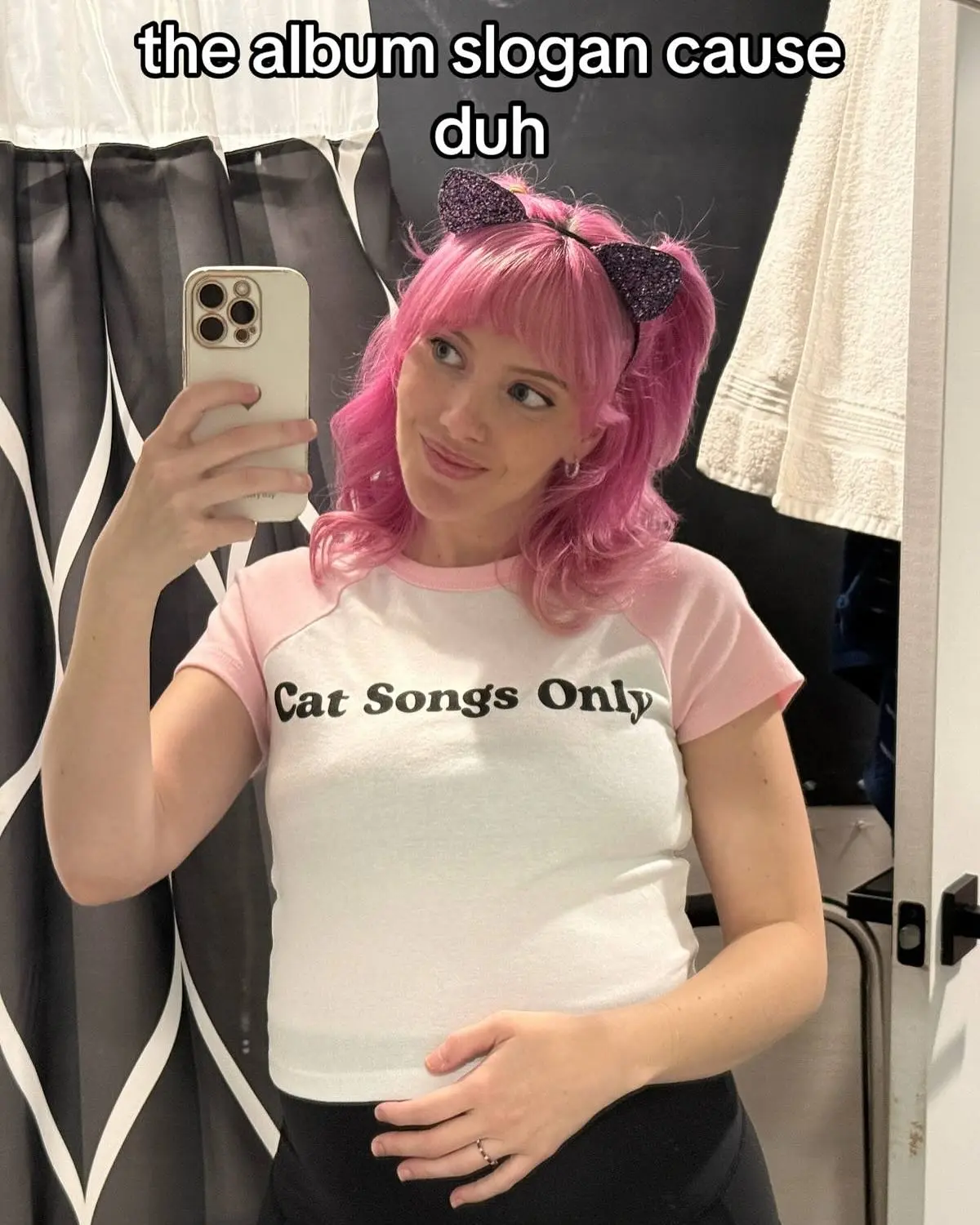 Meredith Bull Drops 'The Meowlbum' of All Cat Songs