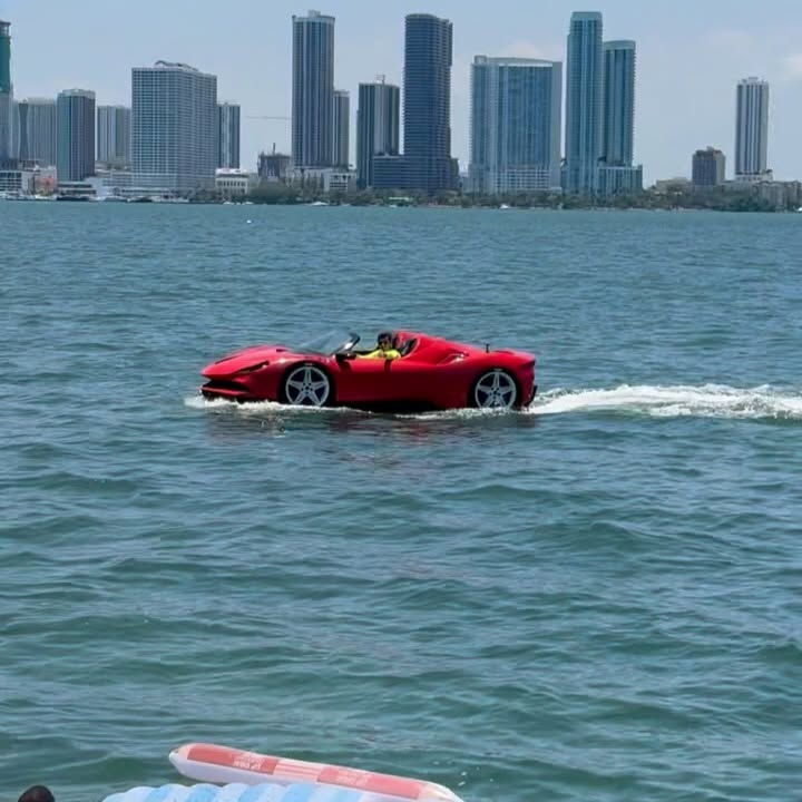 Miami Glamour at Sephora Beach