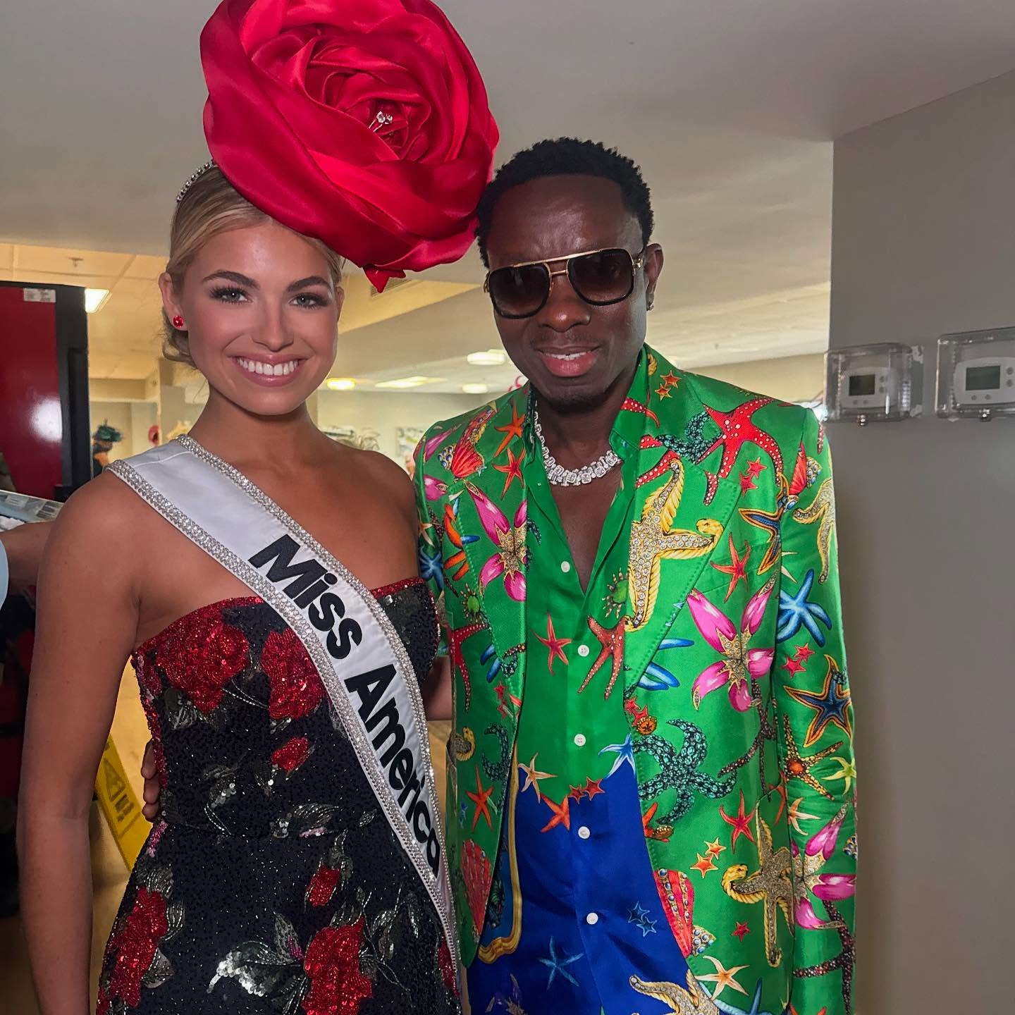 Michael Blackson’s Kentucky Derby Debut Michael Blackson shares his memorable first Kentucky Derby ride in style with @gtindahouse.