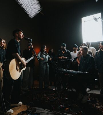 Michael W. Smith Joins Essential Worship Live