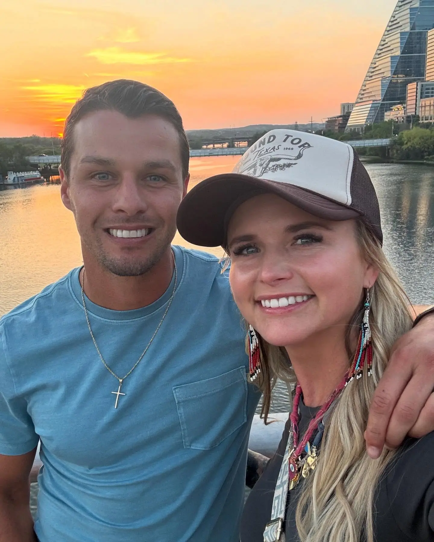 Miranda Lambert Tries Golf With A Humorous Twist