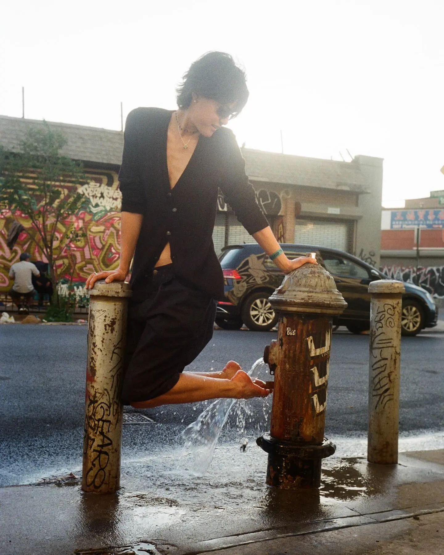 Miya Folick stuns with Faye Wong-inspired locks ahead of her electrifying Elsewhere show!
