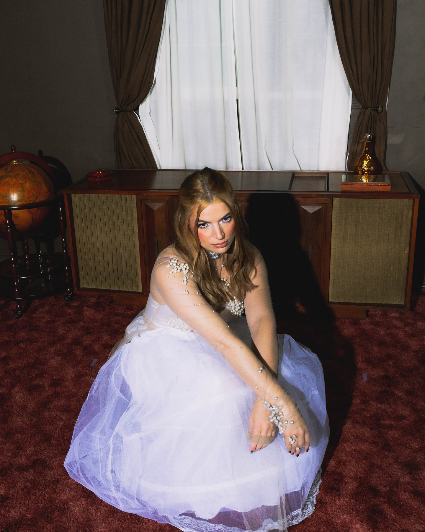 Molly Moore Announces Second Album Release Wedding vibe meets fresh sound as Molly Moore debuts Miserably Sublime on May 30, 2025.!!
