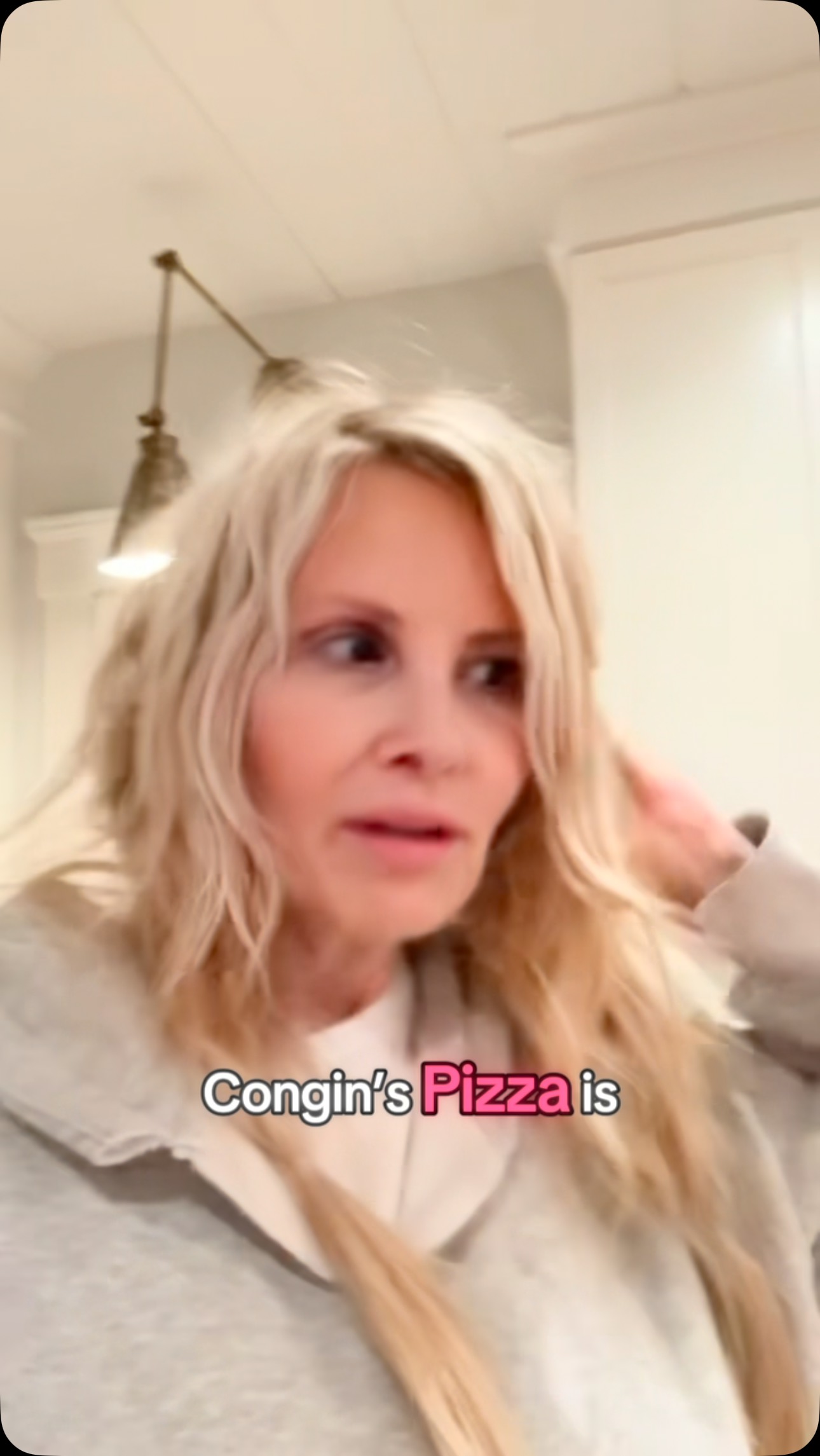 Monica Potter reveals her pizza love, inspiring fans with a quirky foodie moment in style.