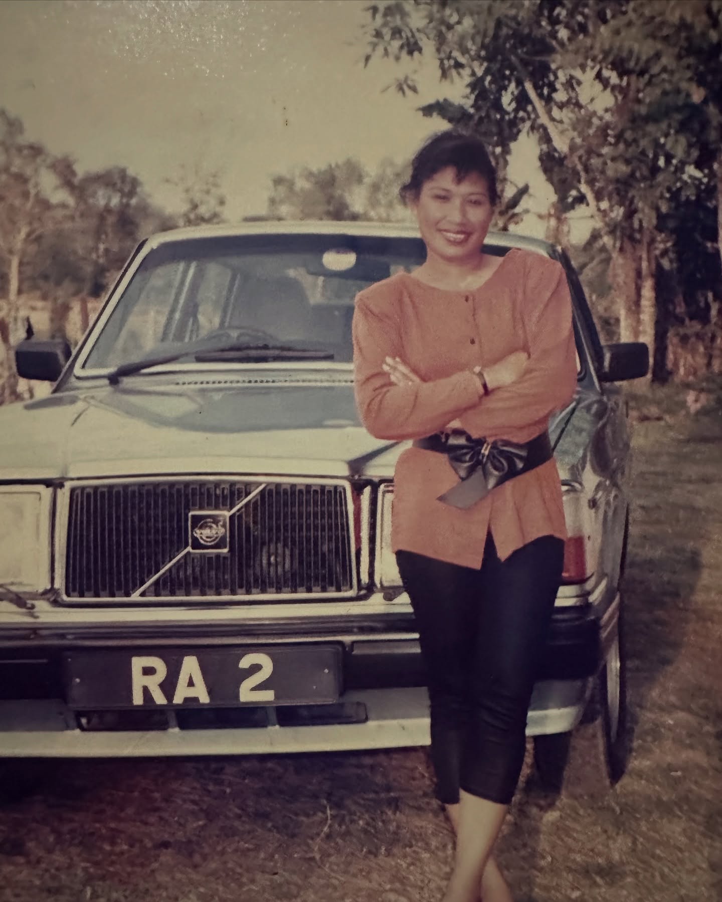 Mother’s Tribute: Fasha Sandha Honors Her Beloved Mama