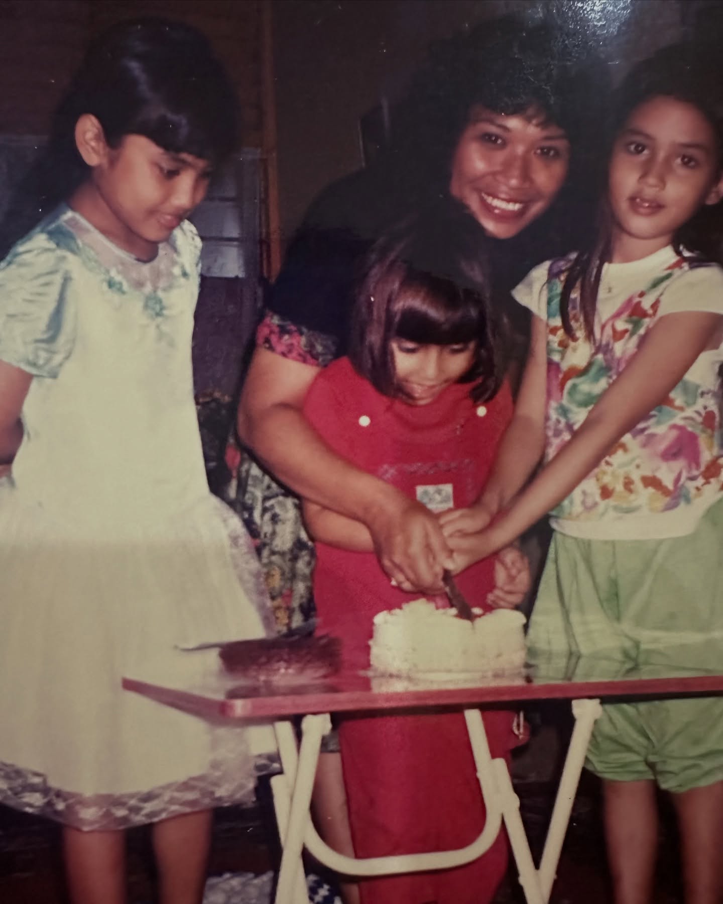 Mother’s Tribute: Fasha Sandha Honors Her Beloved Mama