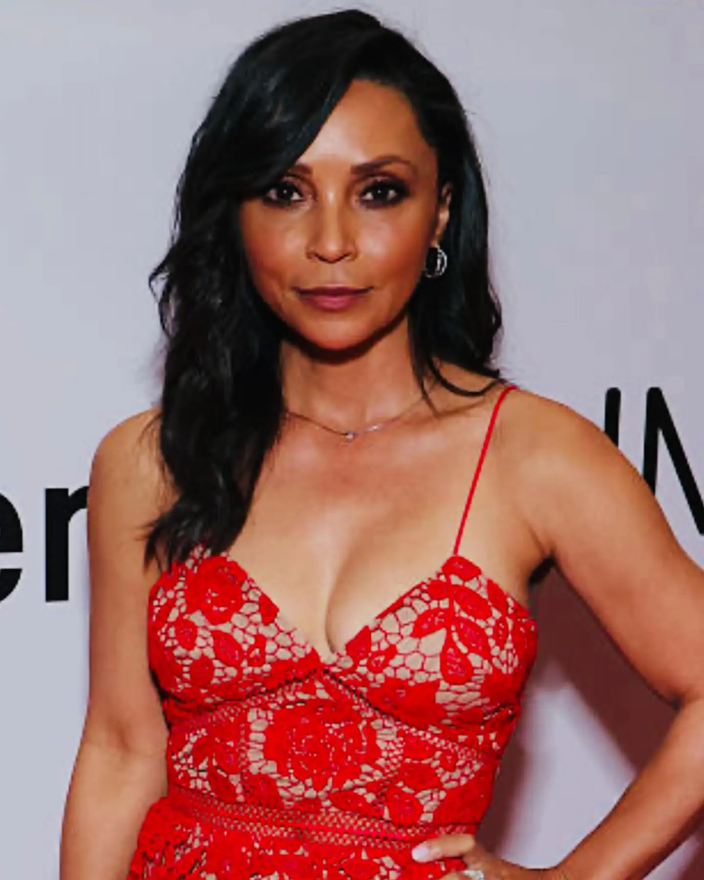 NAMI Gala Night Shines With Celebrity Danielle Nicolet A dazzling fundraiser night with Jewel’s live show, close friends and mental health focus.
