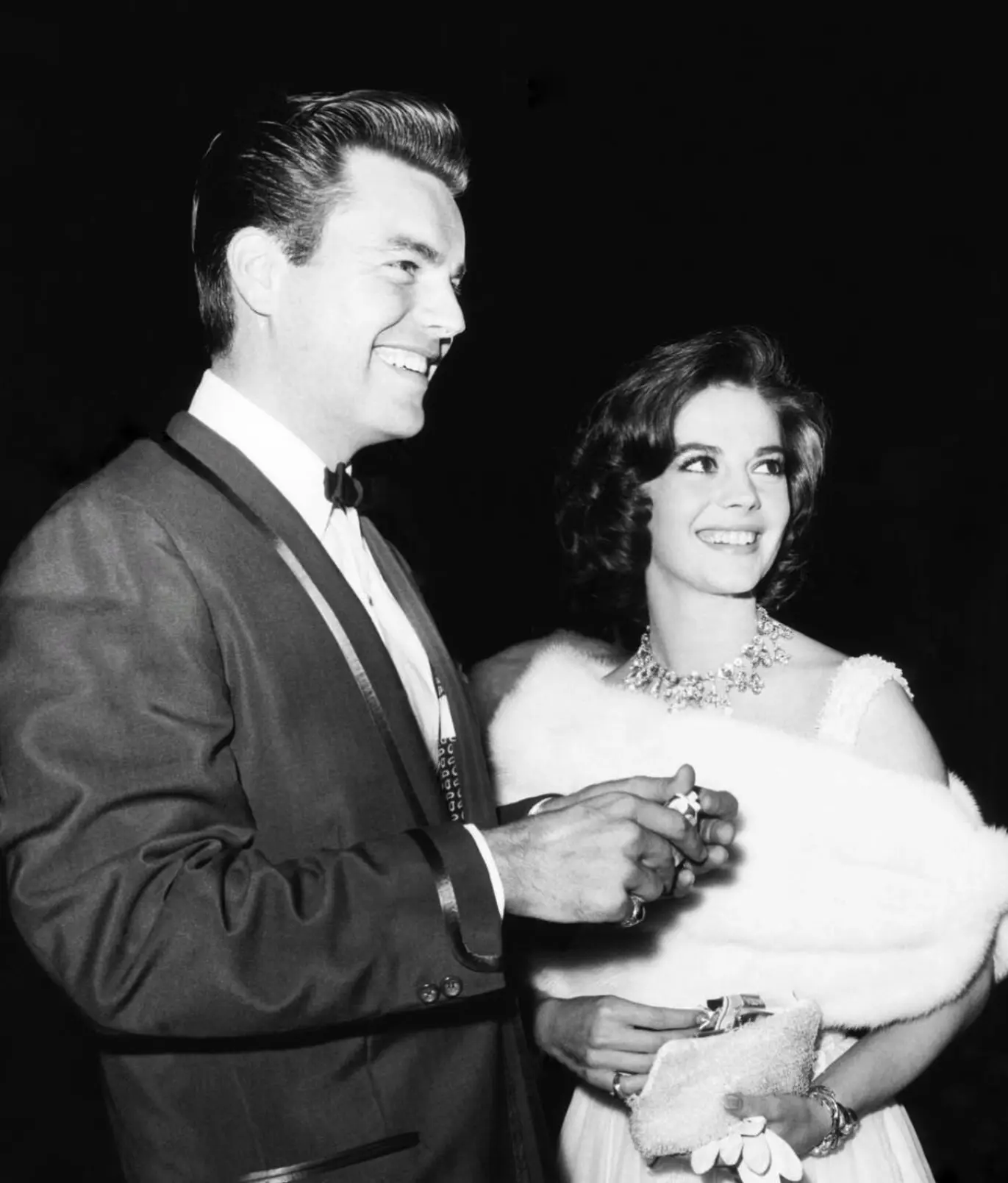 Natalie Wood Shines At ‘Can-Can’ Premiere Timeless allure and Parisian vibes light up a classic premiere night of film art tonight!!