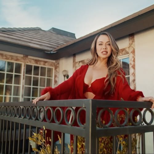 New Edit Work For Chiquis Shines In Mexican Project