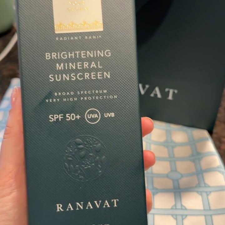 New Mineral Sunscreen Delivers Glowy, Healthy Skin