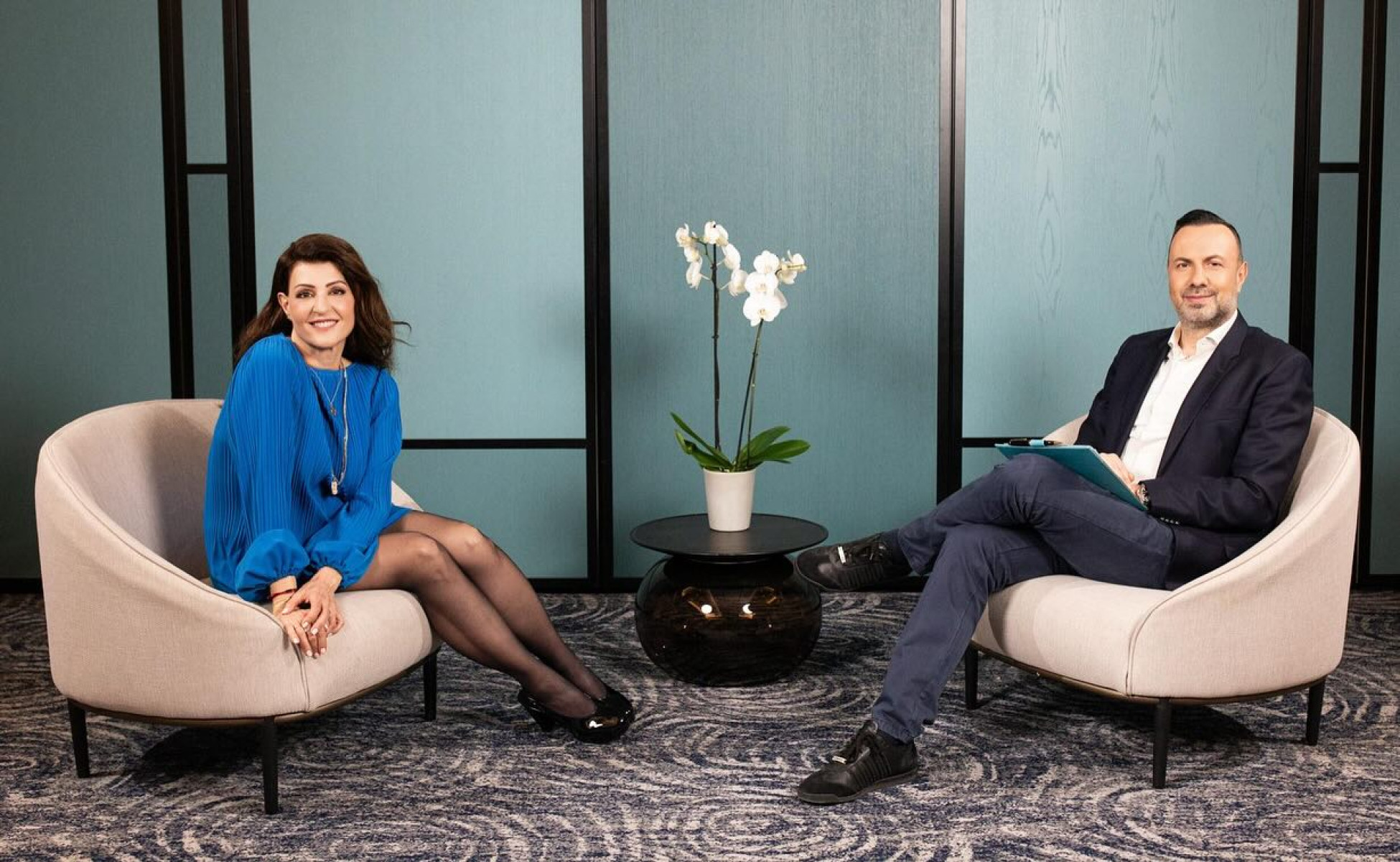 Nia Vardalos Candid Chat On Alpha TV Cyprus Join us at 18:45 as Nia Vardalos reveals her Hollywood journey in an exclusive talk show!!