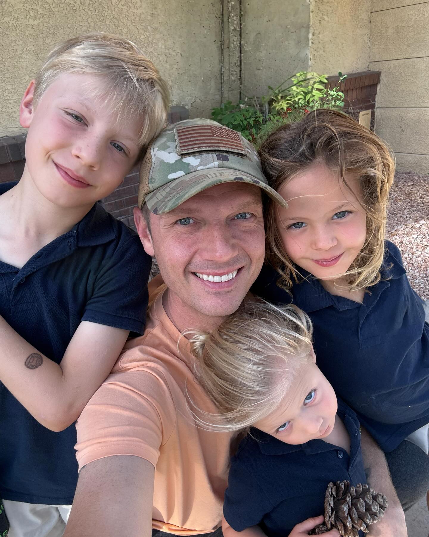 Nick Carter’s Mother’s Day School Drop-Off Backstreet Boy Nick Carter marks Mother's Day with a heartfelt school run for his family.!