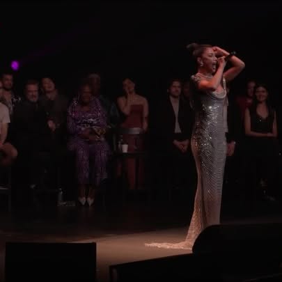 Nicole Scherzinger Sings “I Am What I Am” Live
