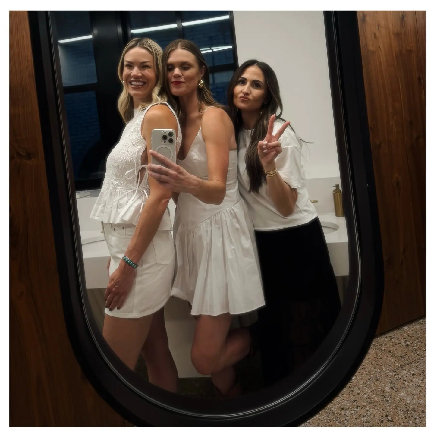 Nicolle Galyon Shares ‘Post Posty Post’ on Instagram Country star’s playful new Instagram, tagged with friends, oozes charisma, creative flair!