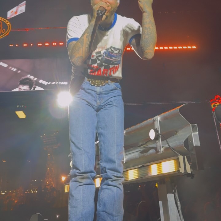 Nicolle Galyon Shares ‘Post Posty Post’ on Instagram